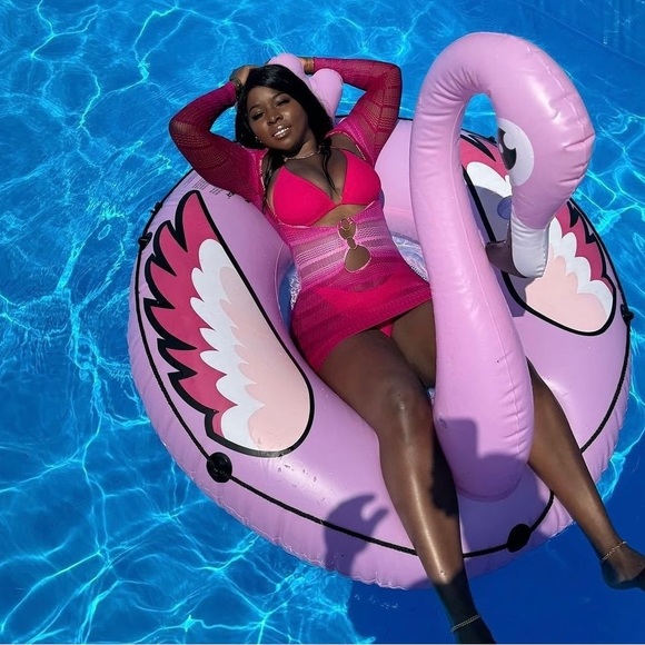 Three piece swimsuit set - Picture 9 of 9